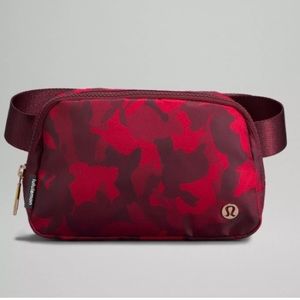 Lululemon Everywhere Belt Bag Lunar Year Red Rabbits 1L